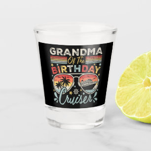 Vaso De Chupito Abuela de vacaciones en crucero por el cumpleaños