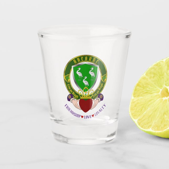 Vaso De Chupito Ahearne Irish Shield y Claddagh (Anverso)