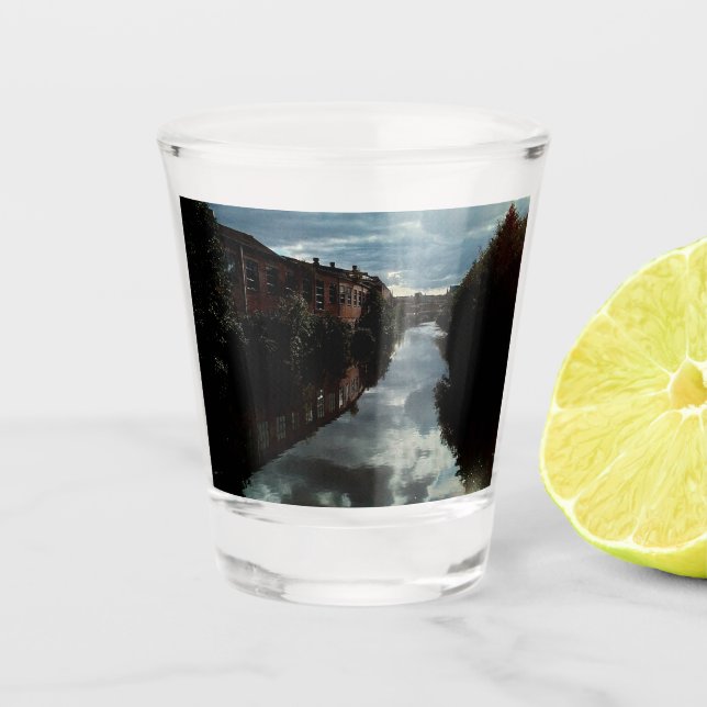 Vaso De Chupito Along the river (Anverso)