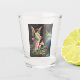 Vaso De Chupito Ángel guardián protegiendo a los niños cerca de un