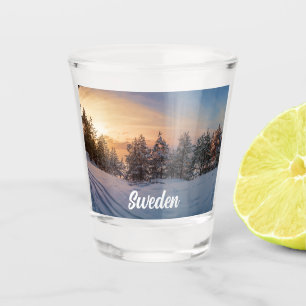 Vaso De Chupito Atardecer sobre bosque de nieve congelado cerca de