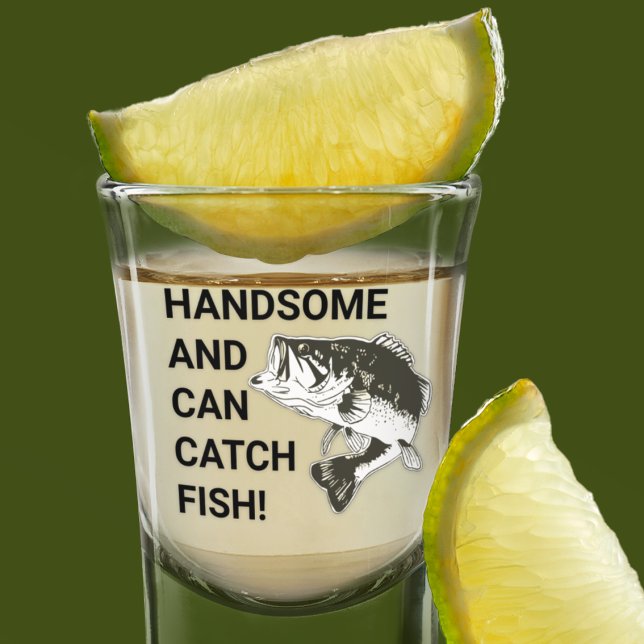 Vaso De Chupito Atractivo y capaz de atrapar el pez Largemouth Bas (Funny fishing shot glass. Handsome and can catch fish.)