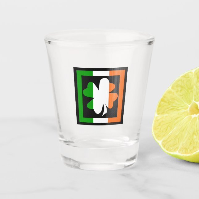 Vaso De Chupito Banda de bandera de Shamrock irlandesa (Anverso)