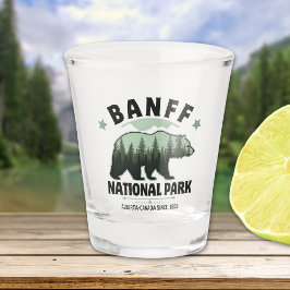 Vaso De Chupito Banff Bear and Forest Design - Nature Lover Gift 
