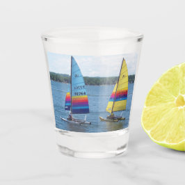 Vaso De Chupito Barcos de vela en el lago Plateado