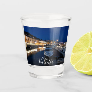 Vaso De Chupito Barrio costero de La Valeta con pequeño puerto
