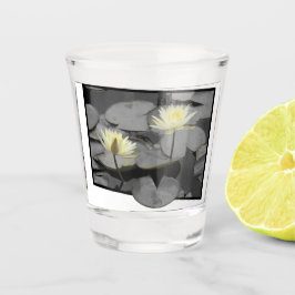 Vaso De Chupito Bloom más allá del marco