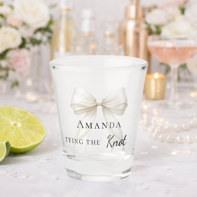 Vaso De Chupito Bride tying the knot ivory bow Bachelorette (Subido por el creador)