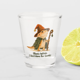 Vaso De Chupito Bruja Básica Aquí Solo Por Caramelo Dragón Barbudo