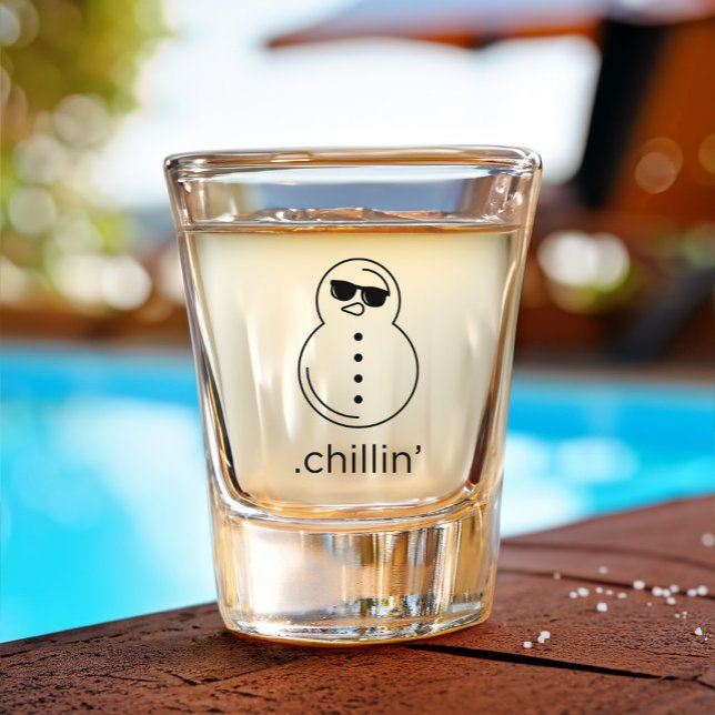 Vaso De Chupito Burlonamente humorístico parlanchín de Snowman Chi (Funny chillin' snowman shot glass as part of the Cheeky Sippers collection by MugPint.)