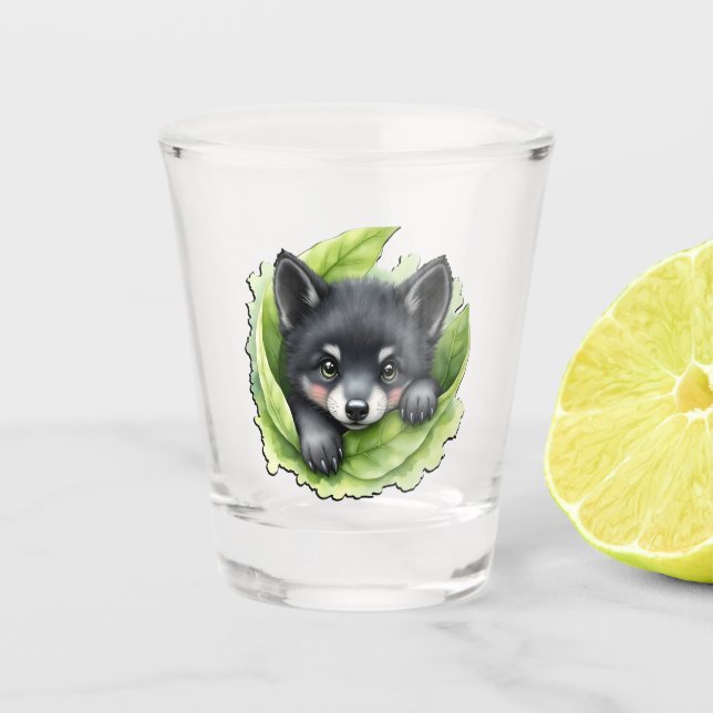 Vaso De Chupito Cachorro de lobo en el verde: (Anverso)