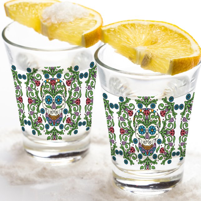 Vaso De Chupito Calavera azucarera mexicana (This intricate colorful design on a shot glass will make the perfect splash at your get togethers.)