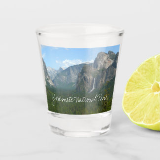 Vaso De Chupito Cascada Bridalveil y Half Dome en Yosemite