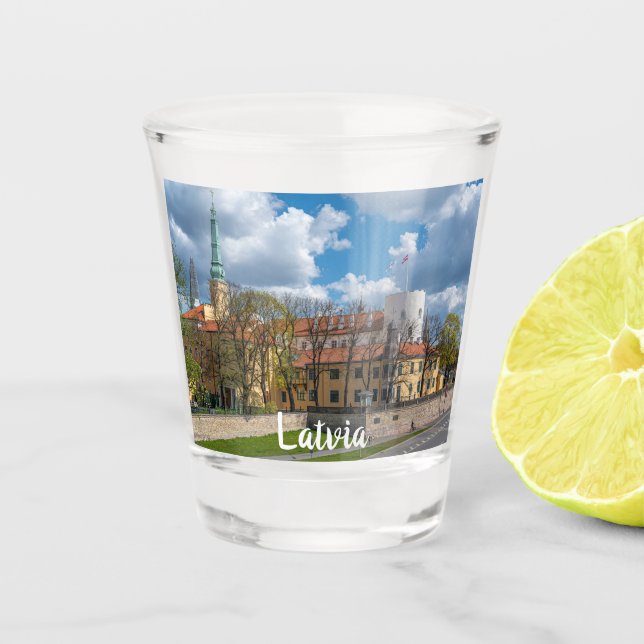 Vaso De Chupito Castillo Riga en Riga, Letonia (Anverso)