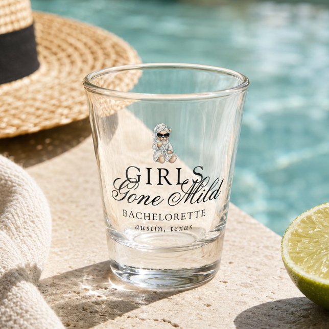 Vaso De Chupito Chicas Moderadas Oso de Spa Despedida de Soltera (Girls Gone Mild Spa Bear Bachelorette Shot Glass)