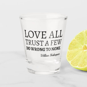 Vaso De Chupito Cita de Shakespeare - Amor, Confianza Y Mal