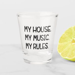 Vaso De Chupito Cita musical moderna con inicio