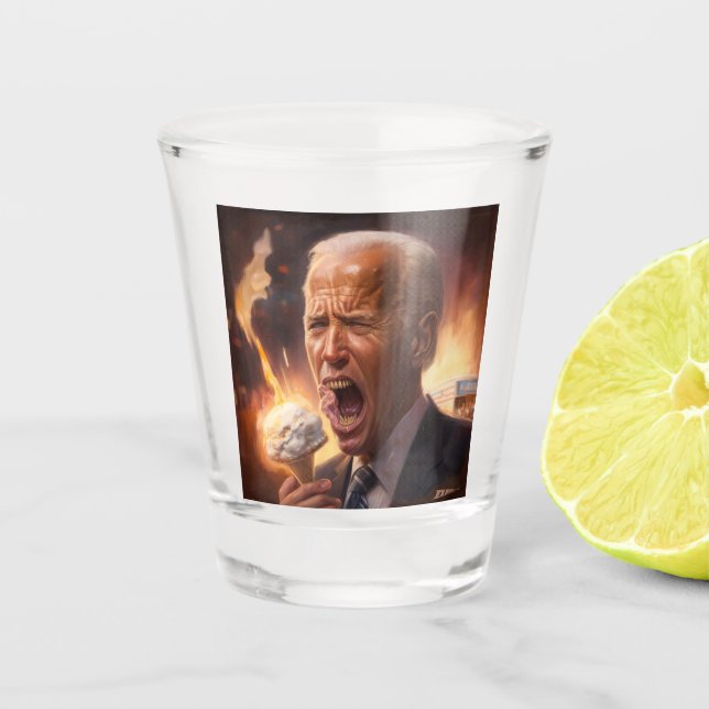 Vaso De Chupito Comer biden helado mientras el mundo se quema (Anverso)