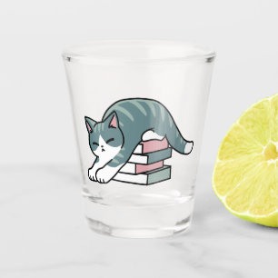 Vaso De Chupito Curva con un libro y un gato - cómodos lectores de