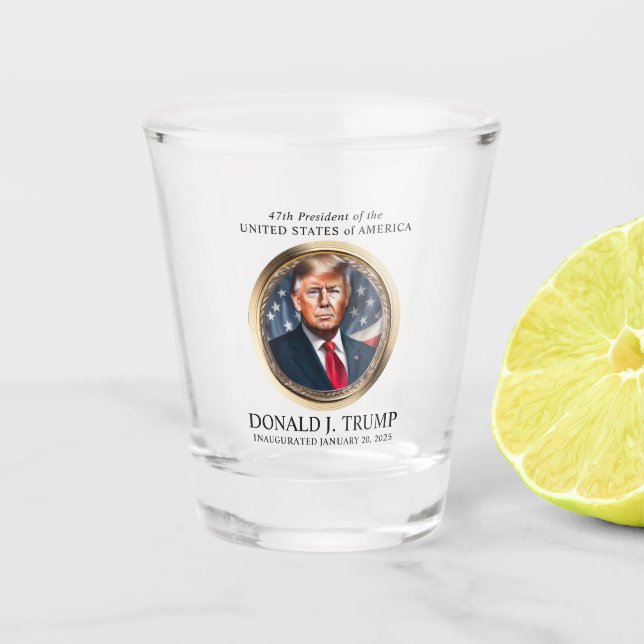 Vaso De Chupito Día de la Inauguración de Trump conmemorativo (Anverso)