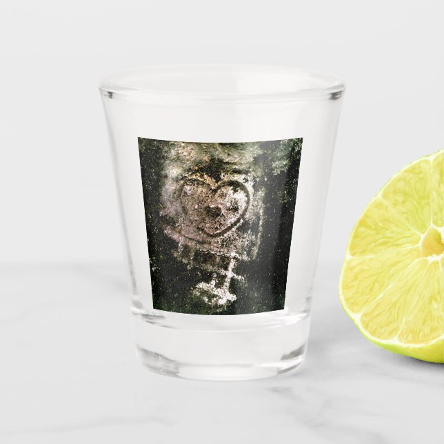 Vaso De Chupito Disparo a través del corazón (Anverso)