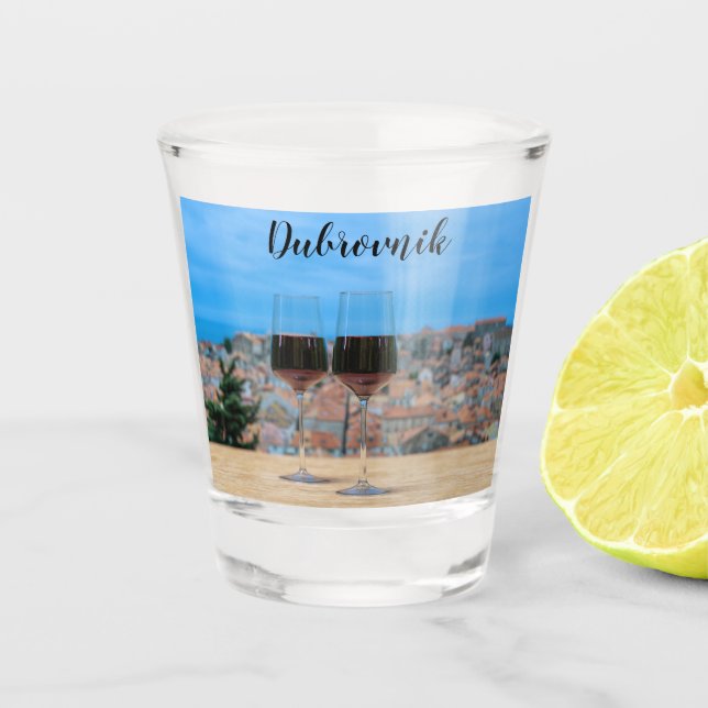 Vaso De Chupito Dos copas de vino tinto con vistas a Dubrovnik (Anverso)