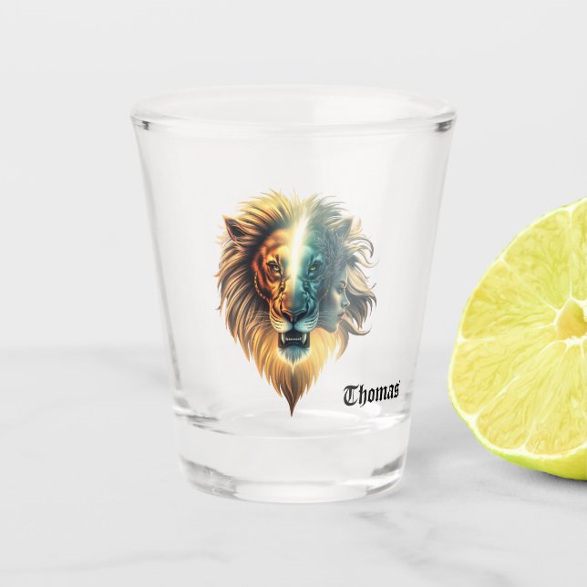 Vaso De Chupito Dualidad de fuerza, el león y la mujer. (Anverso)