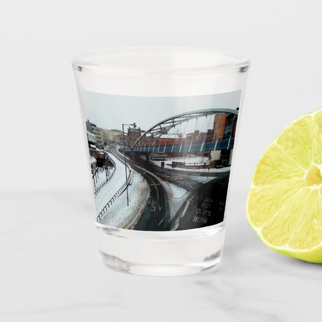 Vaso De Chupito El puente , en la nieve (Anverso)