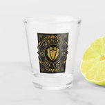 Vaso De Chupito Elegante Groomsmen Regalo Vintage Tuxedo<br><div class="desc">Celebre su día especial con este exquisito Regalos Groomsmen de inspiración victoriana, la combinación perfecta de elegancia clásica y estilo contemporáneo. Estas mercancías meticulosamente diseñadas son un regalo personalizado y personalizado que añade un toque de sofisticación a los bodas, las fiestas de soltero, las fiestas de compromiso y más allá....</div>