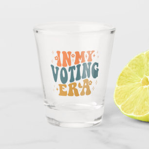 Vaso De Chupito En mi era de votación, una onda retro