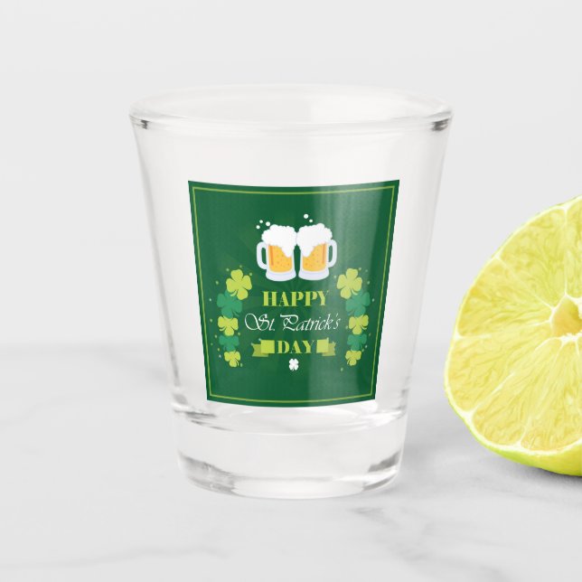 Vaso De Chupito Feliz Día de San Patrón Cerveza y Clovers (Anverso)