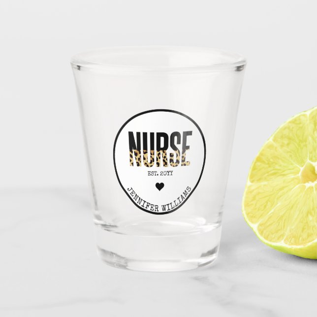 Vaso De Chupito Graduación personalizada de Enfermera Est Cheetah  (Anverso)