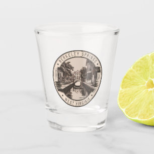 Vaso De Chupito Ilustración de Berkeley Springs West Virginia Badg