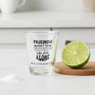 Vaso De Chupito Las Amigas No Permiten Fiesta de Soltera a las Ami