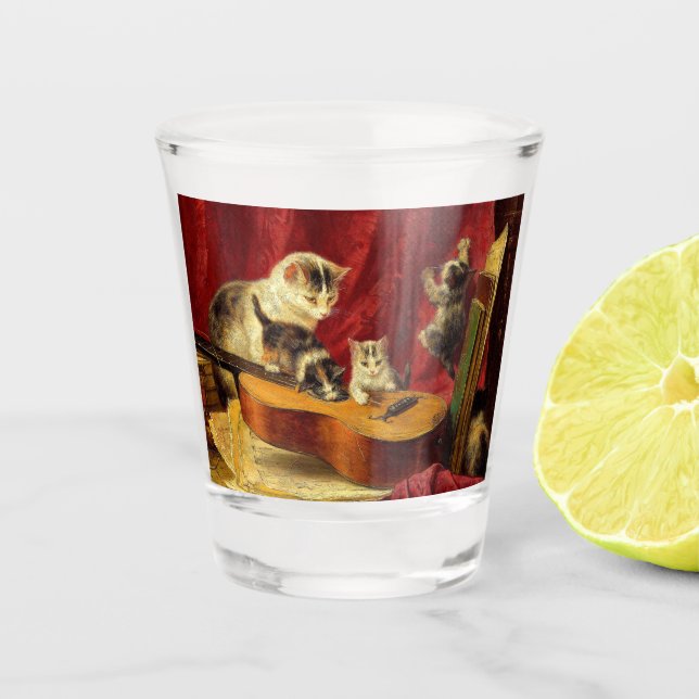 Vaso De Chupito Madre gata y gatitos jugando con guitarra (Anverso)