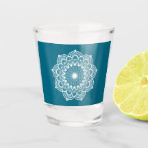 Mandala Blanco sobre Fondo Azul