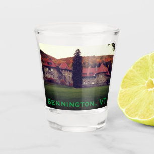 Vaso De Chupito Mansión del Southern Vermont College, Glass Bennin