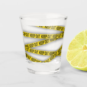 Vaso De Chupito Manténgase alejado y no cruce la cinta de la polic
