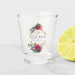 Vaso De Chupito Mejor Hombre Boda Rosa Roja Fecha Monogramado Shot<br><div class="desc">Vidrio de disparo personalizado para que usted personalizar con el monograma de su mejor hombre, las íntimas de la novia y el novio y la fecha del boda. El diseño se compone de rosas rojas, eucalipto y vegetación en un marco dorado geométrico en forma de rombo. Un boda encantador, un...</div>