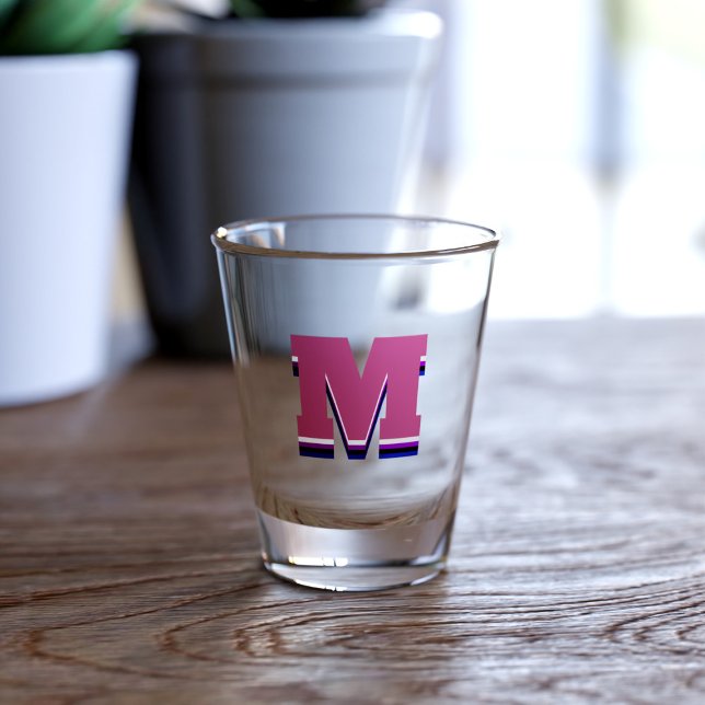 Vaso De Chupito Monograma Rosa M Personalizado Vidrio de disparo i (A shot glass with space for you to add your initial!)