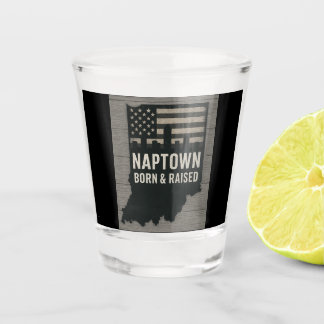Vaso De Chupito Nacido en Naptown y criado de vidrio caliente