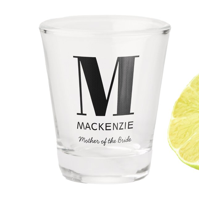 Vaso De Chupito Nombre de monograma de la madre de la novia (Mother of the Bride personalized monogram name shot glass for bachelorette or bridal shower.)