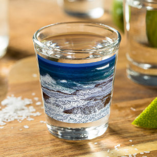 Vaso De Chupito Ondas Que Caen En El Cristal De Rocas Disparadas