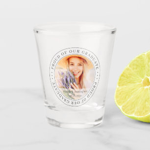 Vaso De Chupito Orgulloso de nuestra Foto de Graduación Moderna 20