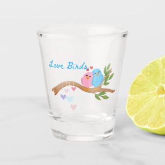 Vaso De Chupito Pájaros del amor juntos en una rama en un