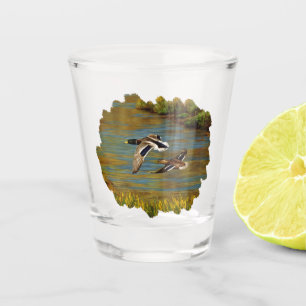 Vaso De Chupito Patos Mallard Volando Sobre El Estanque