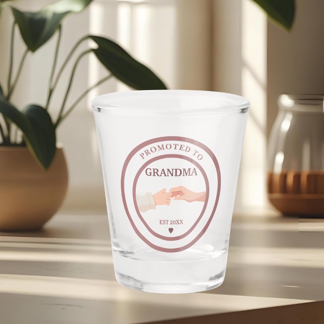 Vaso De Chupito Promoted to Grandma Est. 20XX Shot Glass (Subido por el creador)