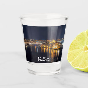 Vaso De Chupito Puerto de Malta iluminado por la noche