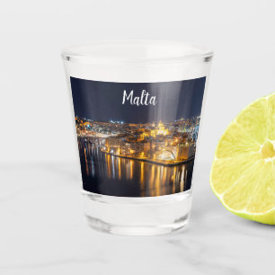 Vaso De Chupito Puerto de Malta iluminado por la noche