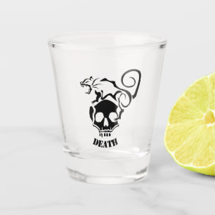 Vaso De Chupito Rata furiosa en un cráneo malvado